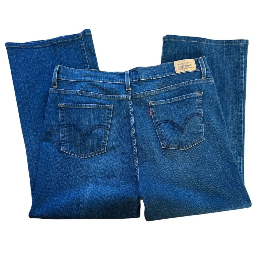 Levi’s women’s 18 short Perfectly Slimming Boot Cut 512 Jeans